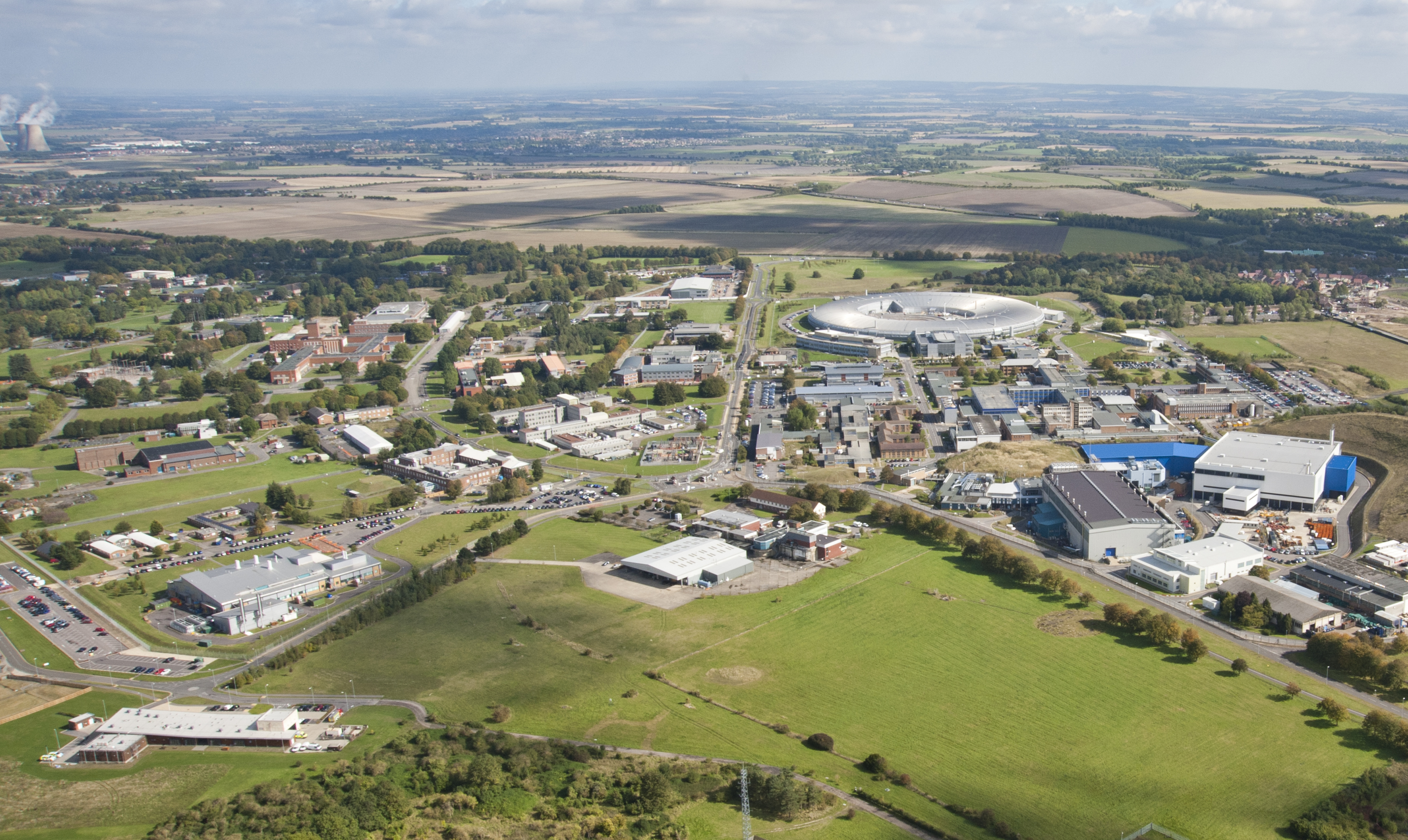 Current Harwell aerial (East low angle).jpg